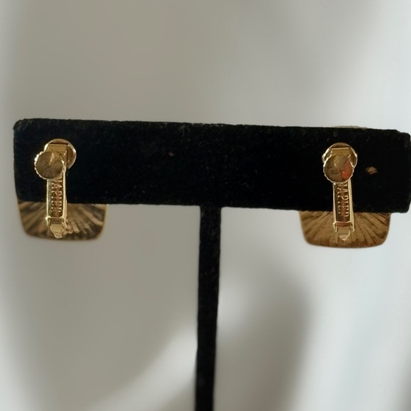 Vintage Napier Mixed Metal 2-Tone Silver Gold Rectangle Screwback Clip Earrings - Picture 12 of 16